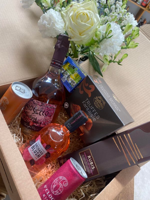 Mothers Day Wine and Chocolate Hamper
